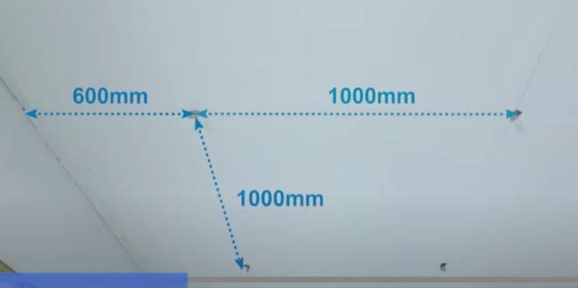 Chú ý tới khoảng cách tối đa giữa các điểm treo như trên Chú ý tới khoảng cách tối đa giữa các điểm treo như trên
