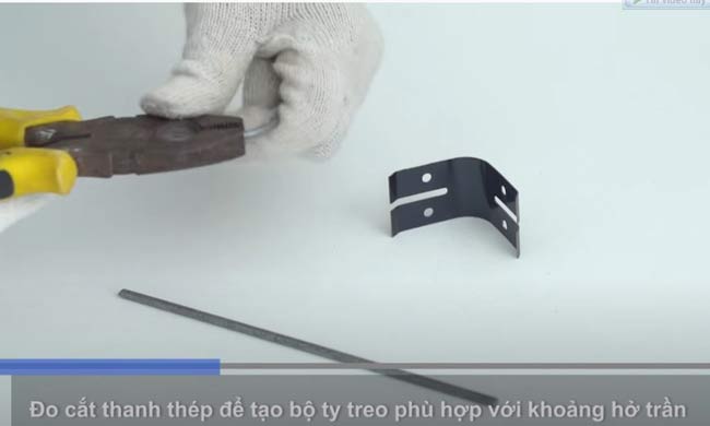 Đo cắt thanh thép tạo bộ ty treo Đo cắt thanh thép tạo bộ ty treo