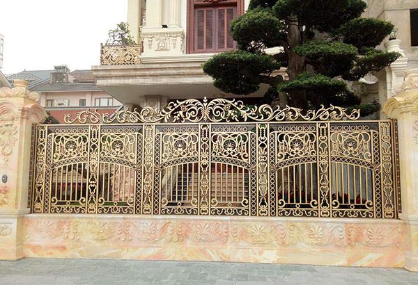 Mẫu hàng rào nhôm đúc đẹp, sang trọng Mẫu hàng rào nhôm đúc đẹp, sang trọng
