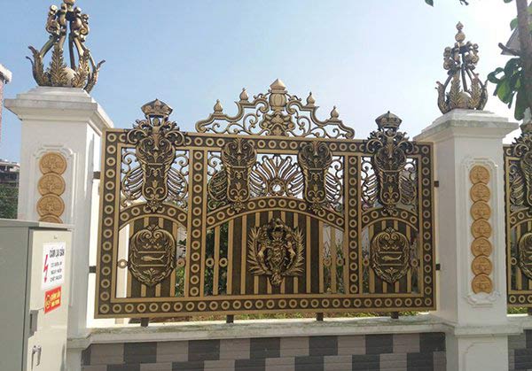 Mẫu hàng rào nhôm đúc phong cách châu âu Mẫu hàng rào nhôm đúc phong cách châu âu