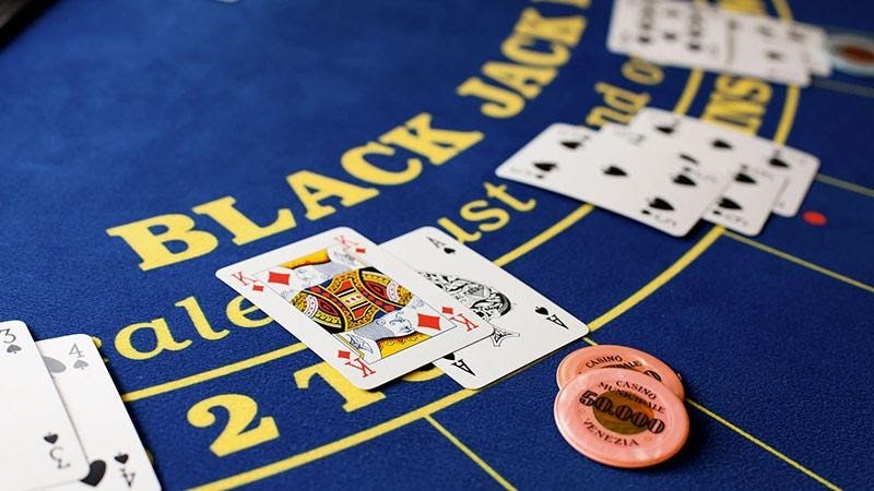 Luật chơi blackjack dễ hiểu nhất cho người mới bắt đầu