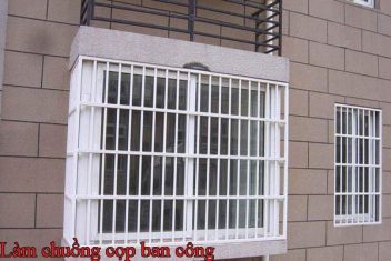 Chuồng cọp ban công
