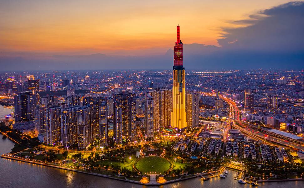 Toàn cảnh Thành phố Hồ Chí Minh sầm uất nhìn từ trên cao